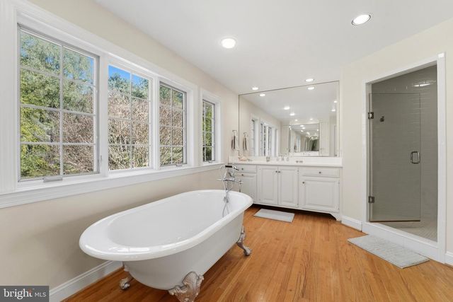 1322 WASHINGTON LN, Jenkintown, PA 19046