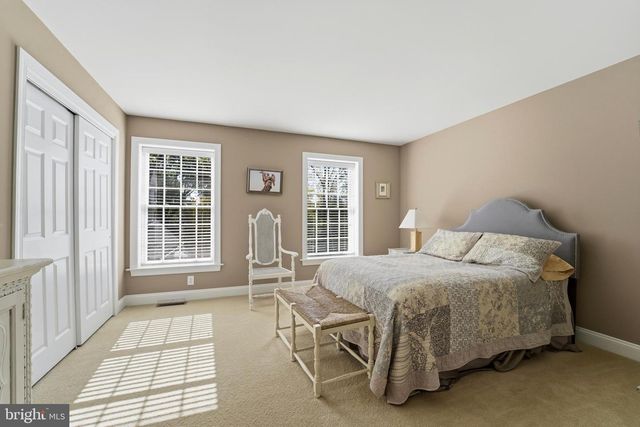 1322 WASHINGTON LN, Jenkintown, PA 19046