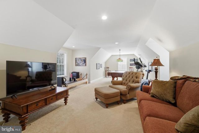 1322 WASHINGTON LN, Jenkintown, PA 19046