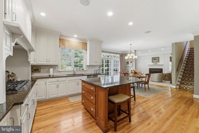 1322 WASHINGTON LN, Jenkintown, PA 19046