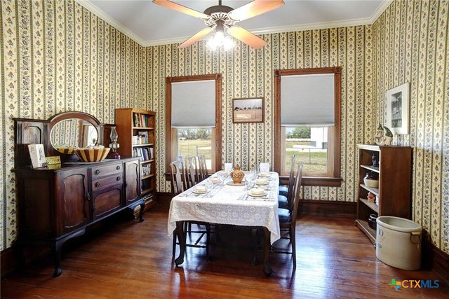 1370 County Road 353, Shiner, TX 77984