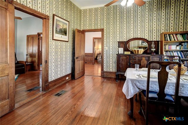 1370 County Road 353, Shiner, TX 77984