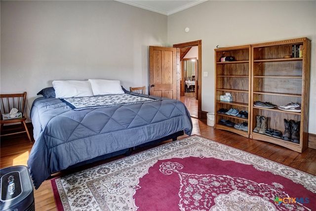 1370 County Road 353, Shiner, TX 77984