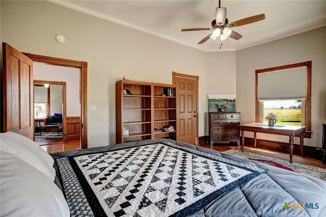 1370 County Road 353, Shiner, TX 77984