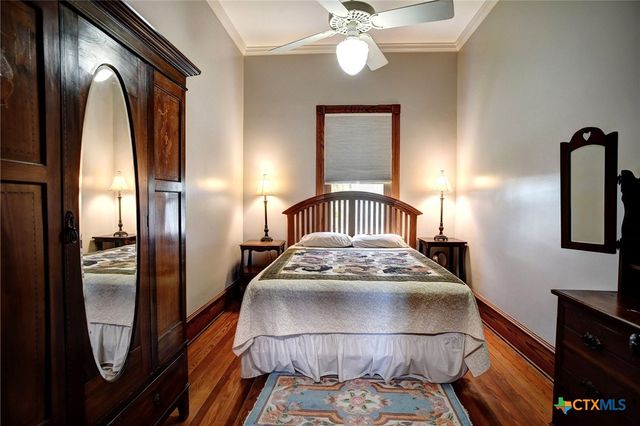 1370 County Road 353, Shiner, TX 77984