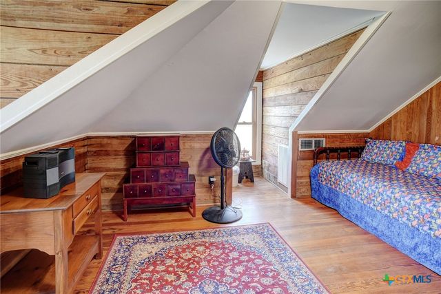 1370 County Road 353, Shiner, TX 77984