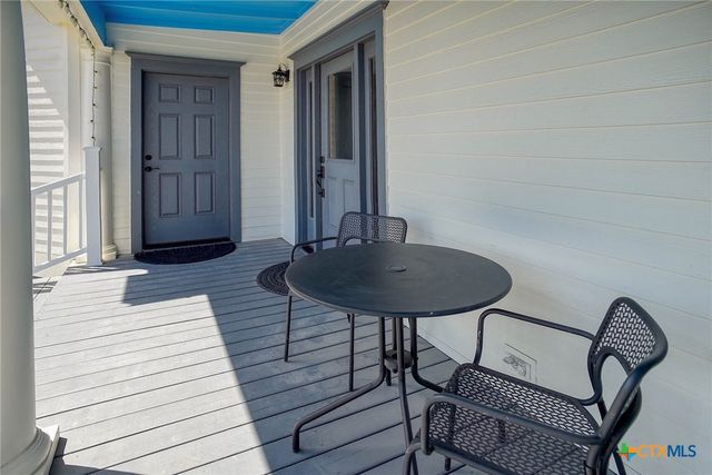 1370 County Road 353, Shiner, TX 77984