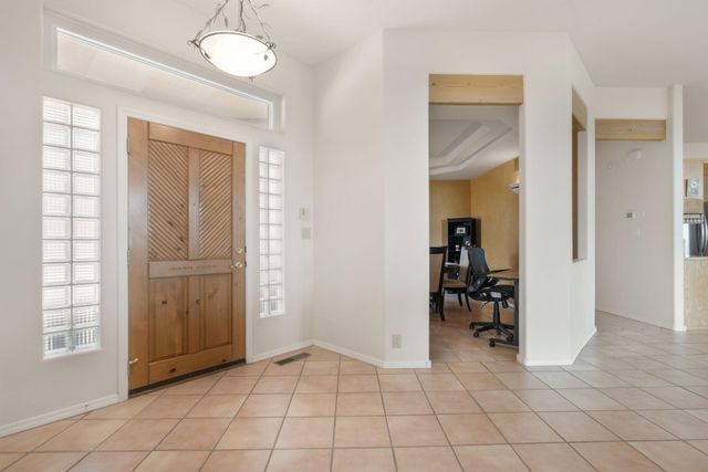 40 Sereno Road, Corrales, NM 87048