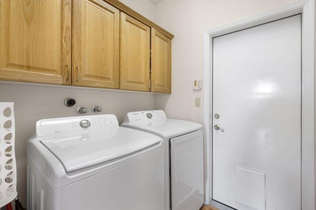 40 Sereno Road, Corrales, NM 87048
