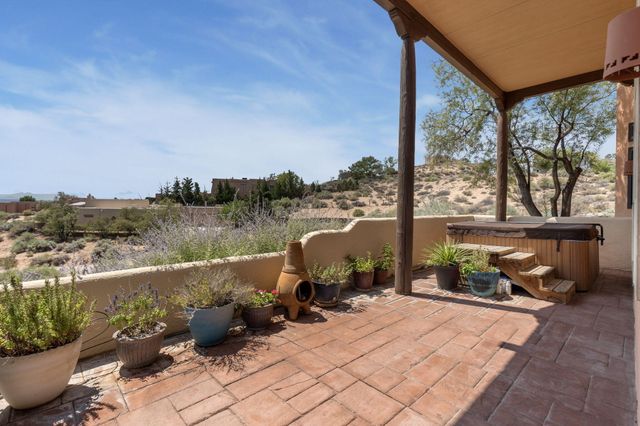 40 Sereno Road, Corrales, NM 87048