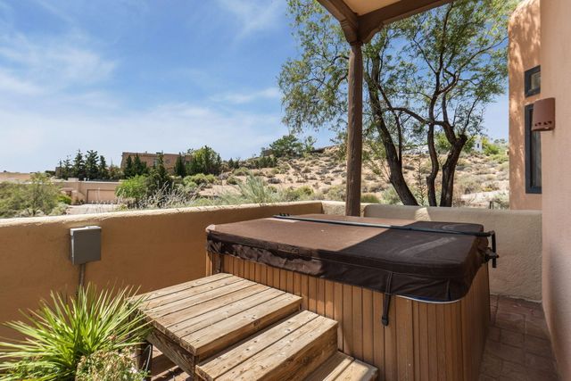 40 Sereno Road, Corrales, NM 87048