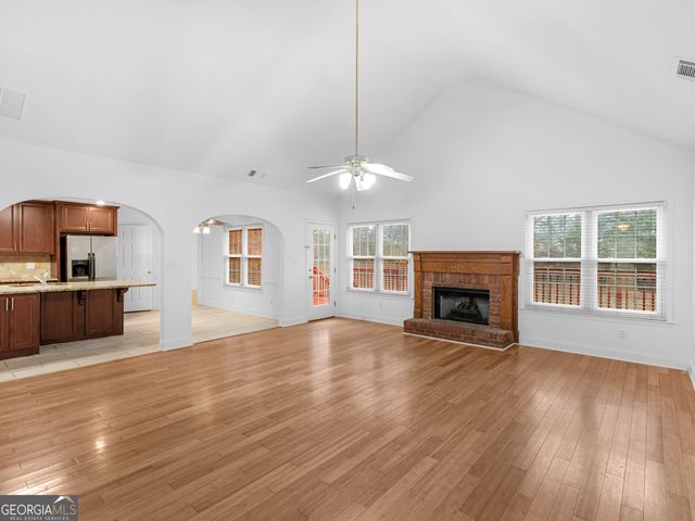 124 Crown Walk, Mcdonough, GA 30253