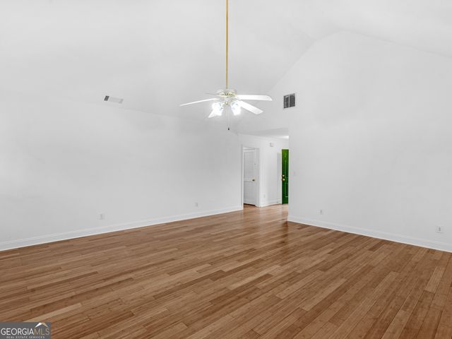 124 Crown Walk, Mcdonough, GA 30253