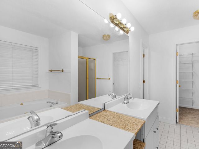 124 Crown Walk, Mcdonough, GA 30253