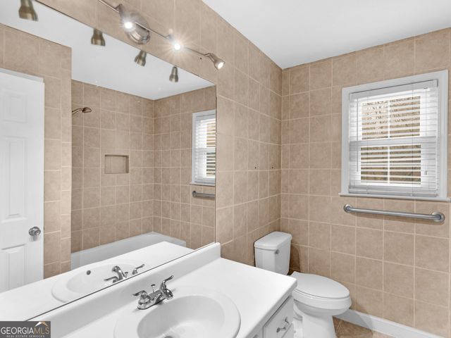 124 Crown Walk, Mcdonough, GA 30253