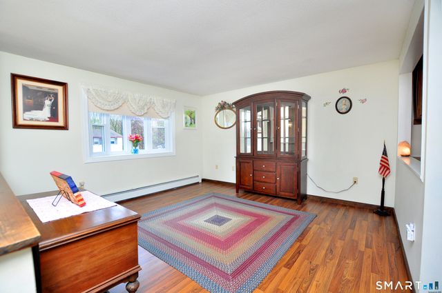 20 Lawrence Lane, Torrington, CT 06790