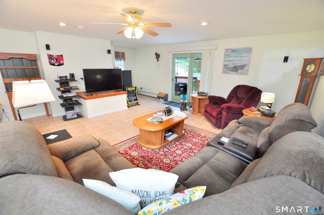 20 Lawrence Lane, Torrington, CT 06790