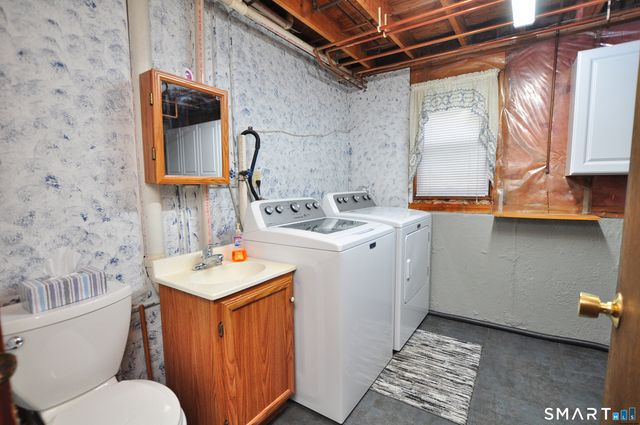 20 Lawrence Lane, Torrington, CT 06790
