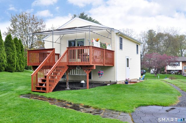 20 Lawrence Lane, Torrington, CT 06790
