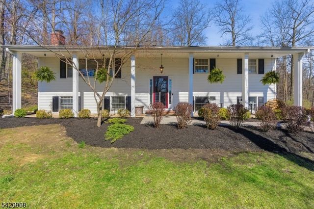 97 Mount Rascal Rd, Independence Twp., NJ 07840