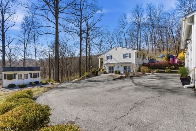 97 Mount Rascal Rd, Independence Twp., NJ 07840