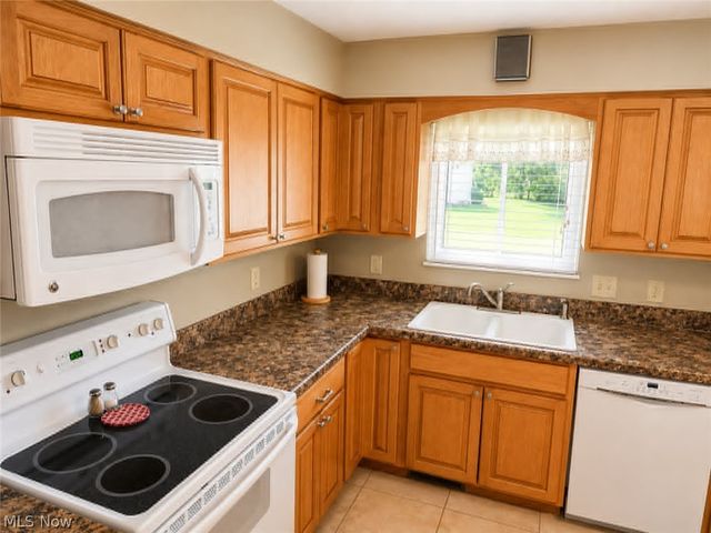 14598 S Gateway Drive, North Royalton, OH 44133