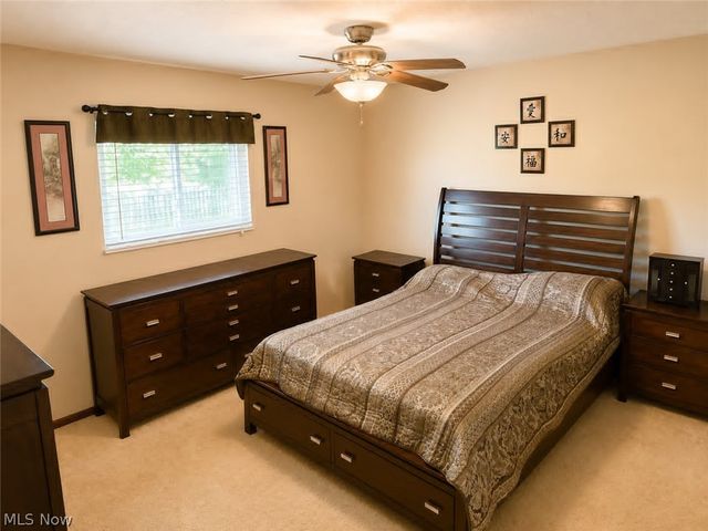 14598 S Gateway Drive, North Royalton, OH 44133