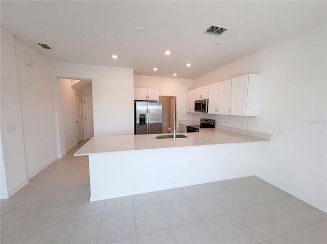 32038 POP ASH PLACE, San Antonio, FL 33576