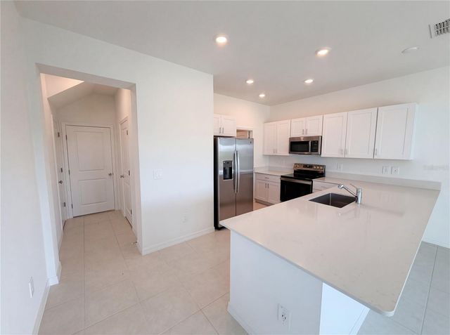 32038 POP ASH PLACE, San Antonio, FL 33576