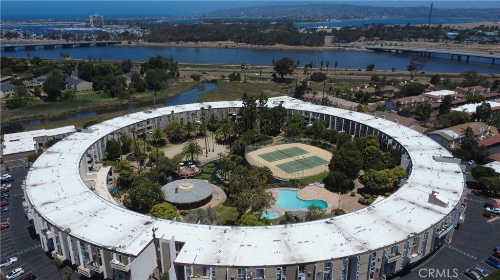Image 11 of property listing at 3050 Rue Dorleans 274, San Diego, CA 92110
