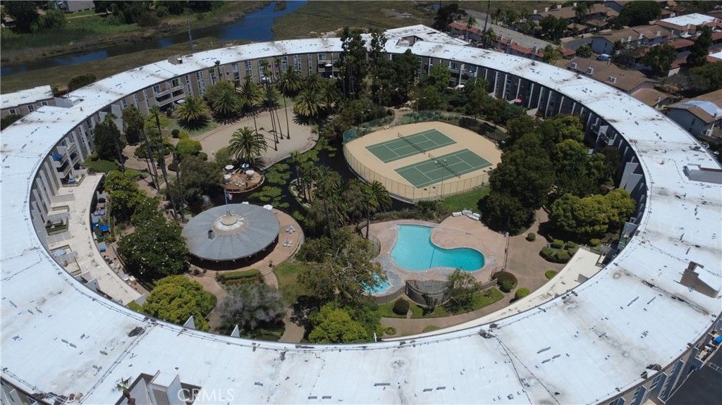 Image 13 of property listing at 3050 Rue Dorleans 274, San Diego, CA 92110