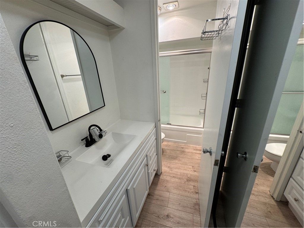 Image 8 of property listing at 3050 Rue Dorleans 274, San Diego, CA 92110