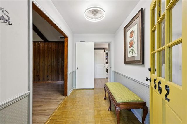 562 Rimrock Trail, Stone Mountain, GA 30083