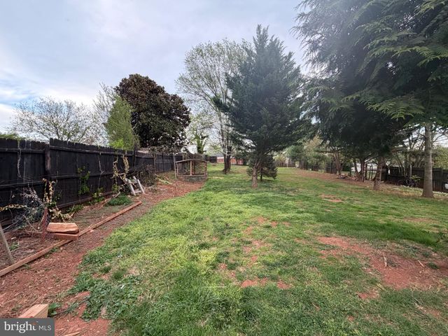 1235 S BLUE RIDGE AVE, Culpeper, VA 22701