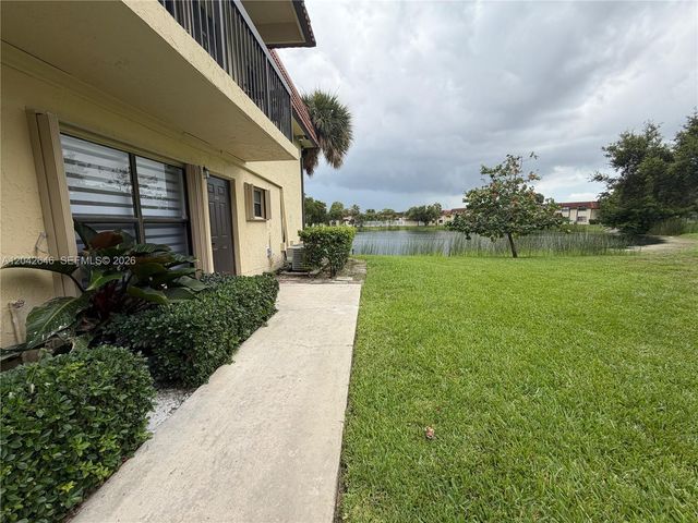 10008 NW 6th Street 103, Pembroke Pines, FL 33024