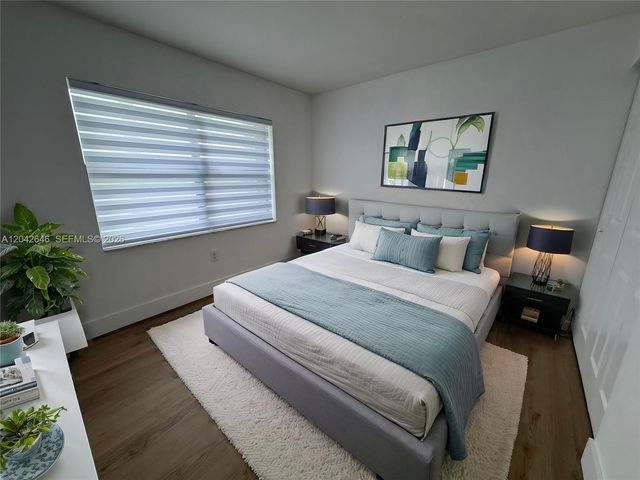 10008 NW 6th Street 103, Pembroke Pines, FL 33024