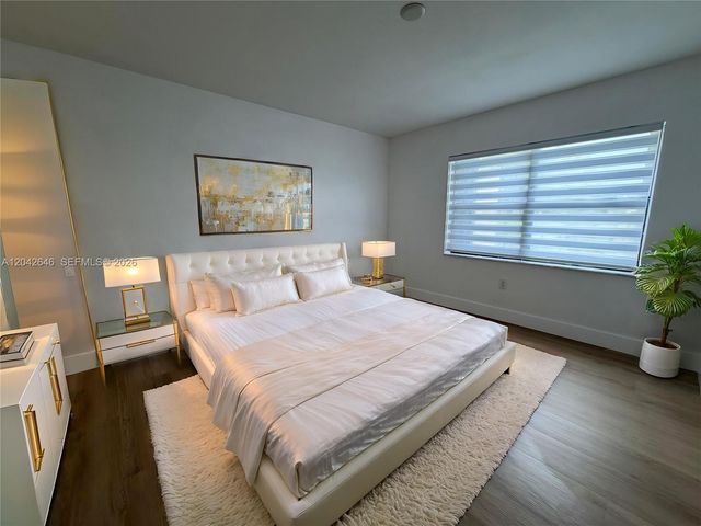 10008 NW 6th Street 103, Pembroke Pines, FL 33024
