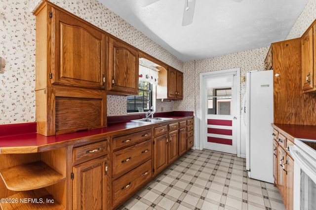 9630 OLD PLANK Road, Jacksonville, FL 32220