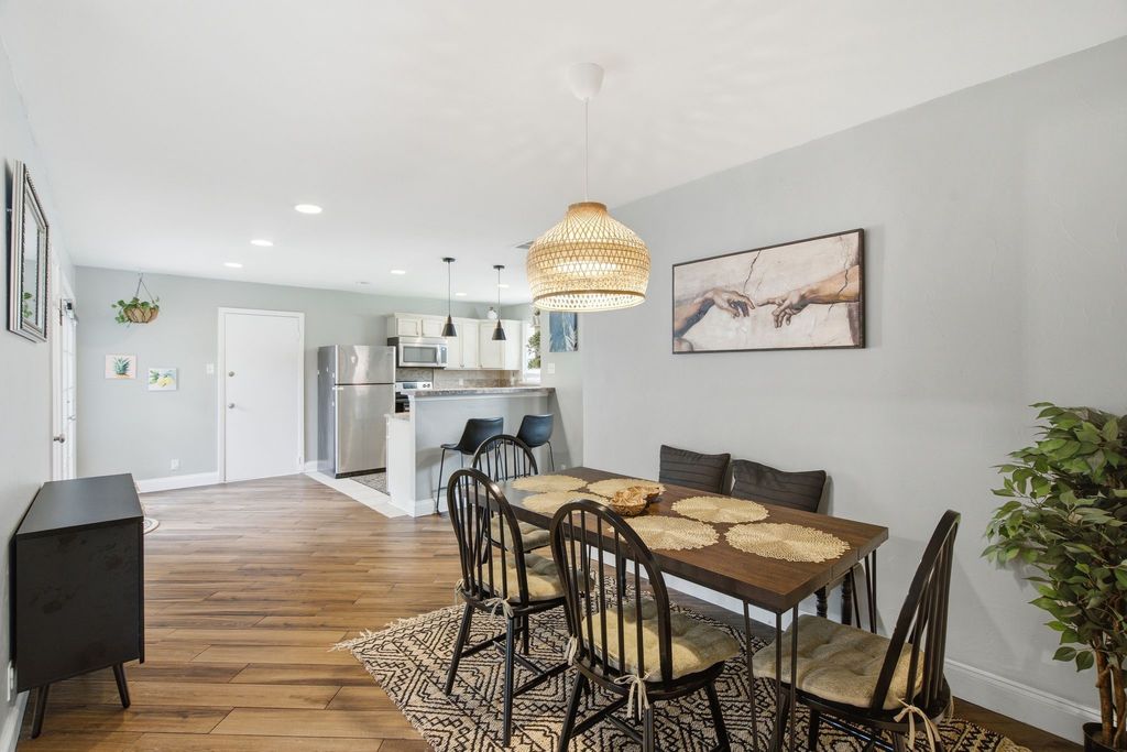 2008 Addington Street, Irving, TX 75062 — exterior