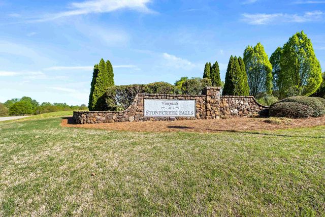 424 N Beryl Lane, Chesnee, SC 29323