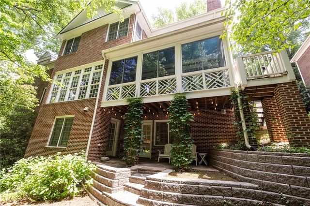 15 Old Paces Place, Atlanta, GA 30327