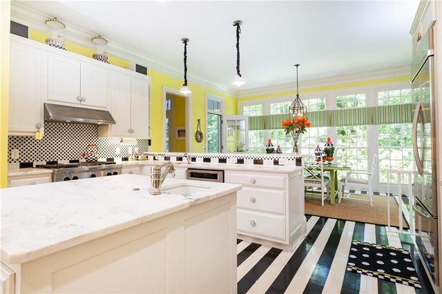15 Old Paces Place, Atlanta, GA 30327