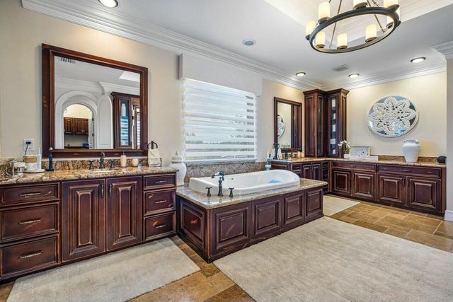10527 El Paraiso Place, Delray Beach, FL 33446