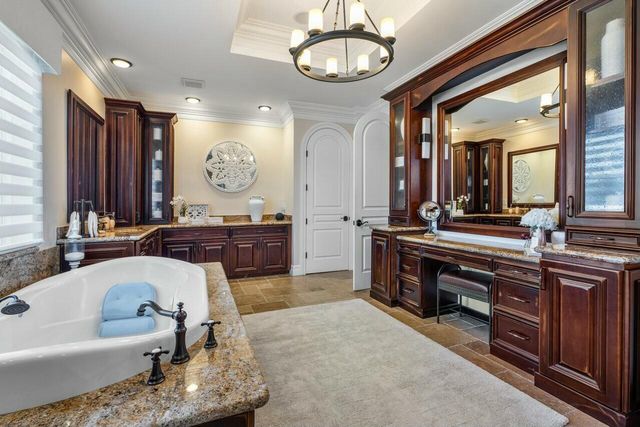 10527 El Paraiso Place, Delray Beach, FL 33446