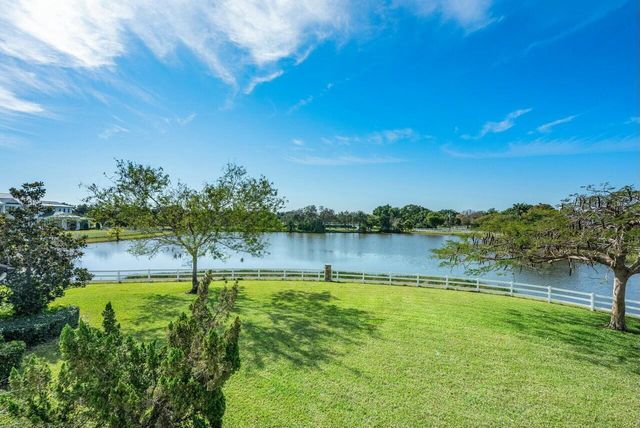 10527 El Paraiso Place, Delray Beach, FL 33446