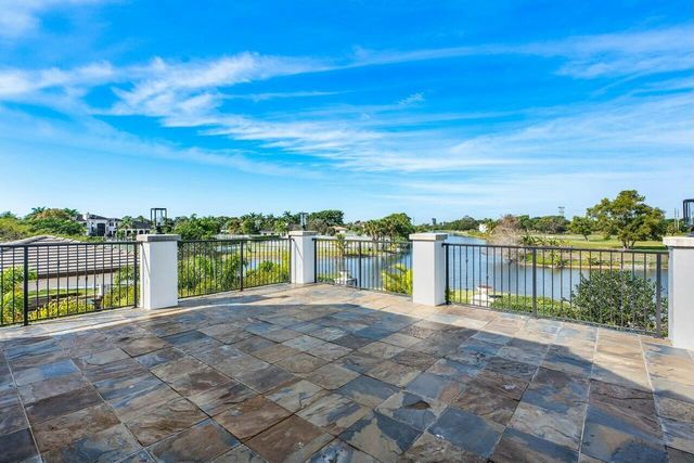 10527 El Paraiso Place, Delray Beach, FL 33446