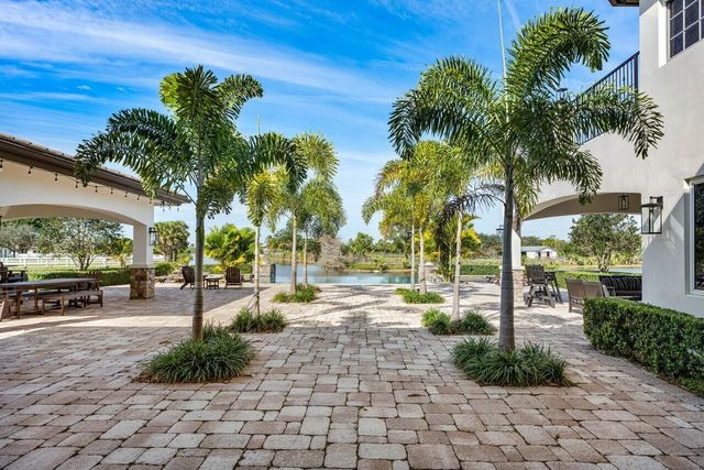 10527 El Paraiso Place, Delray Beach, FL 33446