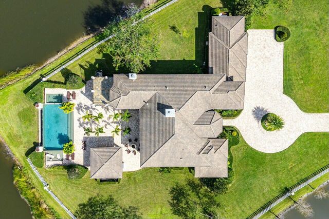 10527 El Paraiso Place, Delray Beach, FL 33446
