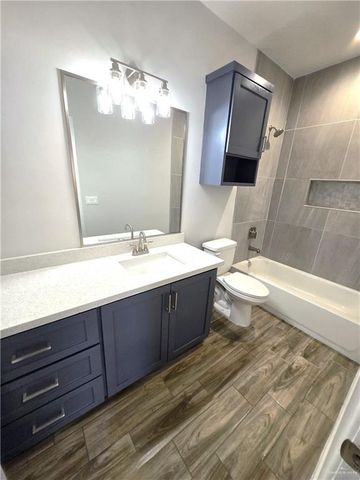 913 N Clarence Avenue 3, Edinburg, TX 78541