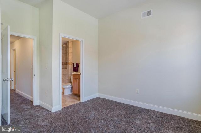 2217 W BALTIMORE ST, Baltimore, MD 21223